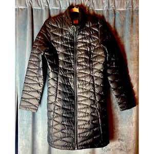 Patagonia Women’s Long Puff Jacket Black Medium